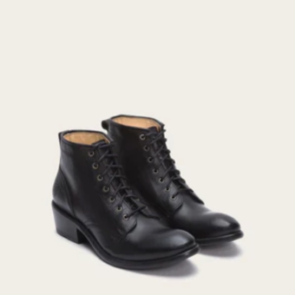 Frye Carson Lace Up Boots 7.5